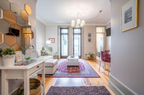 Porto Unique: 1BR w/ Private Patio by LovelyStay